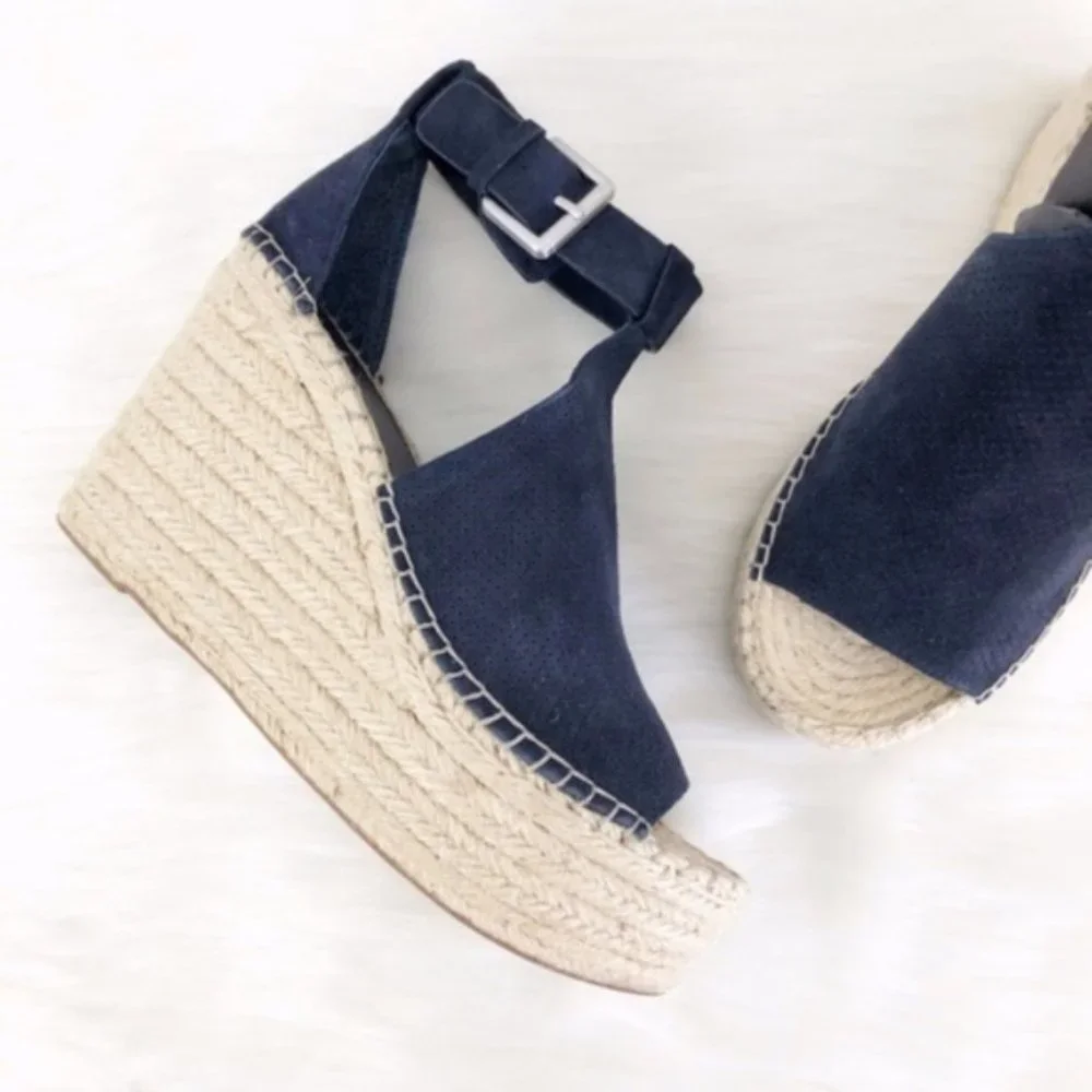 Marc Fisher New Sandal Perf Suede Wedge NWOT Women's 10